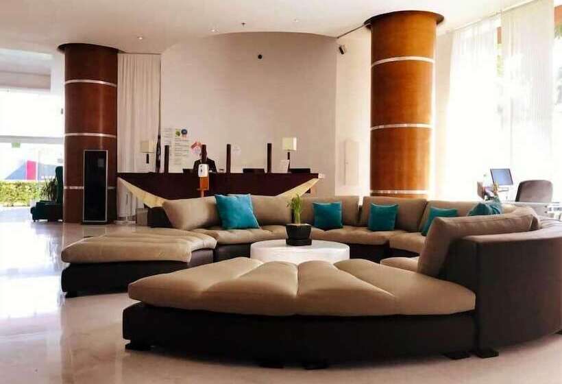 هتل Bel Air Business Salamanca, Trademark By Wyndham