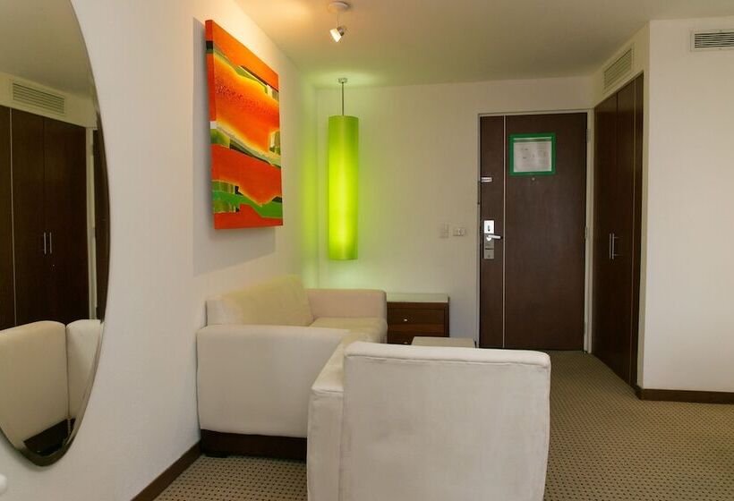 هتل Bel Air Business Salamanca, Trademark By Wyndham