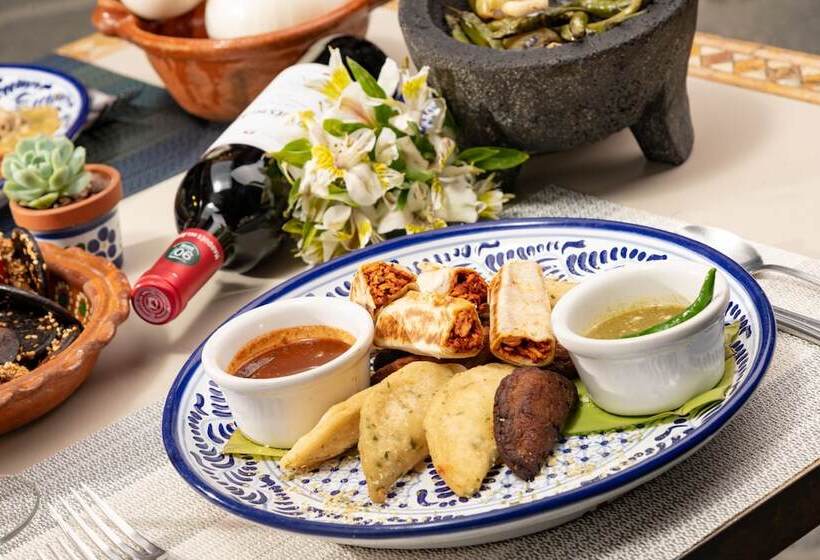 هتل Boutique Casona De La China Poblana