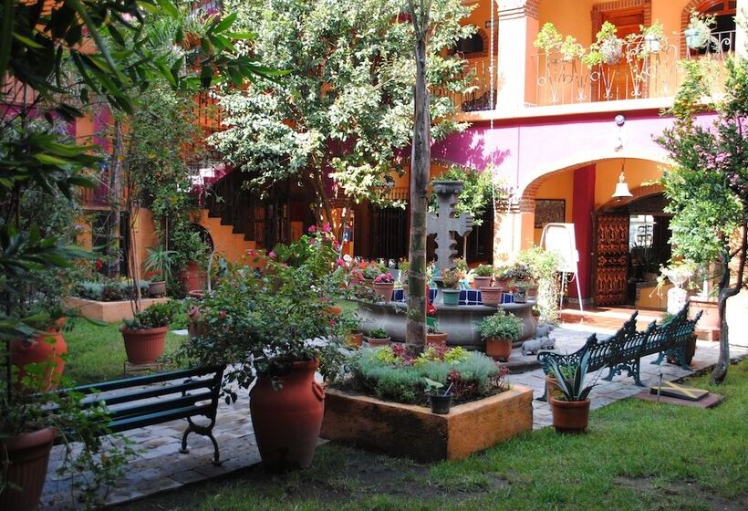 هتل Boutique Posada La Casona De Cortés
