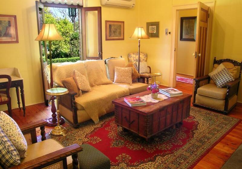 هتل Buxton Manor