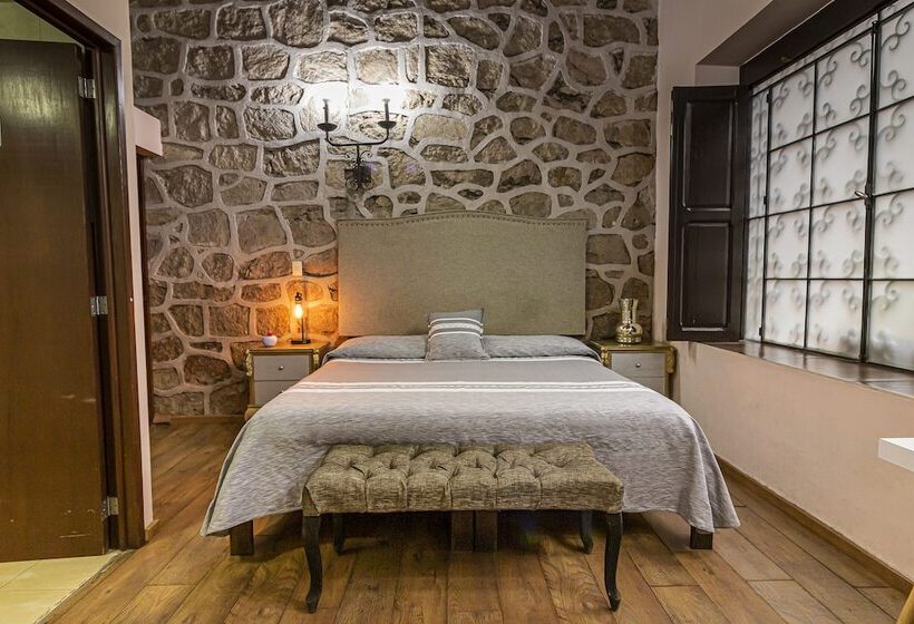 Hotel Cantera Rosa