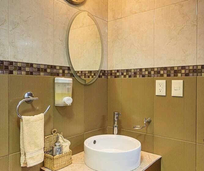 Hotel Cantera Rosa