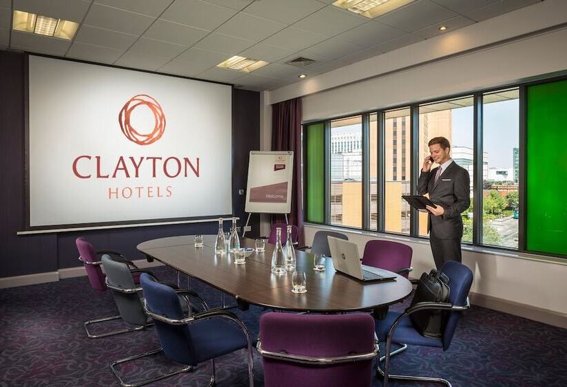 Hotel Clayton  Cardiff