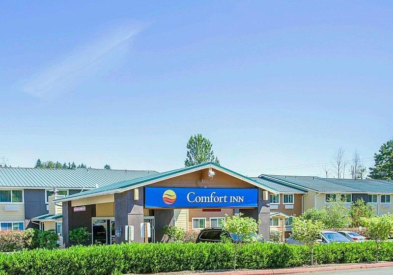 هتل Quality Inn Kirkland