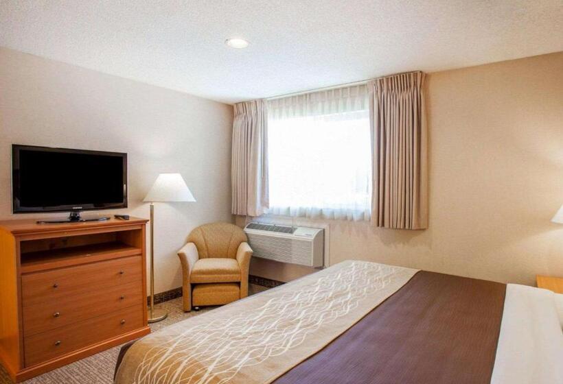 هتل Quality Inn Kirkland