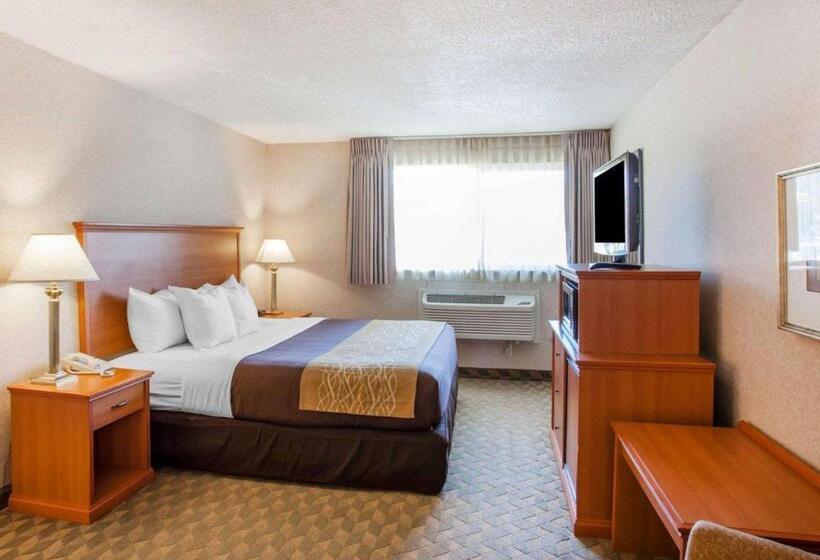 هتل Quality Inn Kirkland