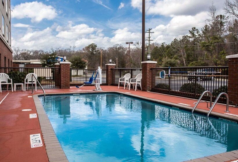 هتل Comfort Inn & Suites Lumberton Central I 95