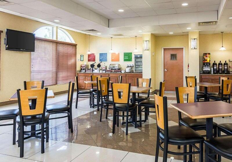 هتل Comfort Inn & Suites Chesapeake  Portsmouth