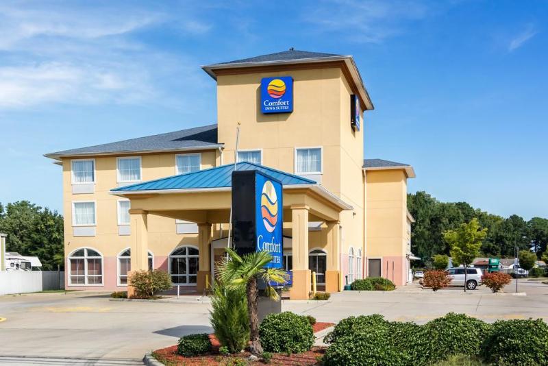 هتل Comfort Inn & Suites Chesapeake  Portsmouth