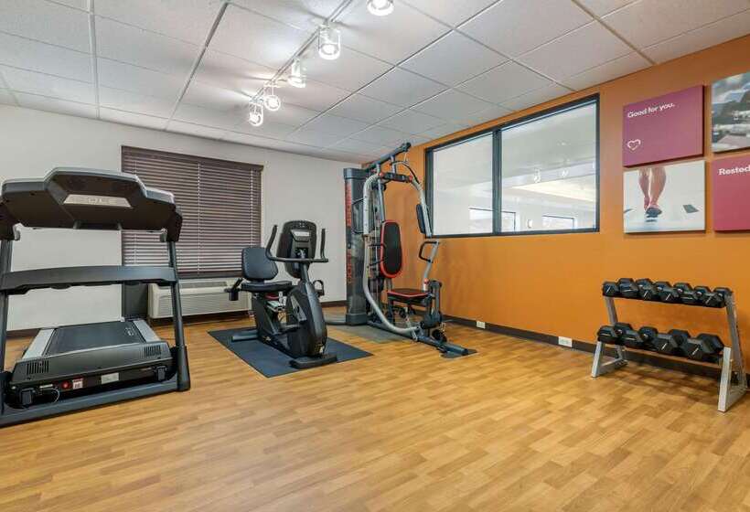 هتل Comfort Suites Daytonwright Patterson