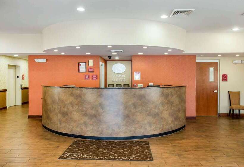 Hotel Comfort Suites Golden Isles Gateway