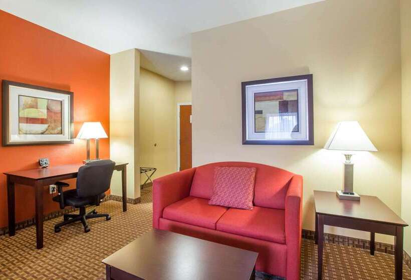 هتل Comfort Suites Golden Isles Gateway