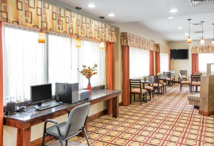 هتل Comfort Suites Golden Isles Gateway