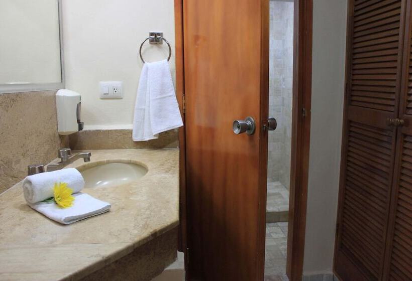 هتل Coral Ixtapa