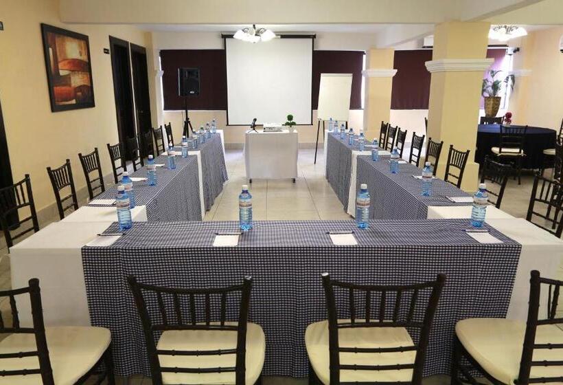 Fotos del hotel Del Carmen, En El Centro De Tuxtla Gutiérrez:  56
