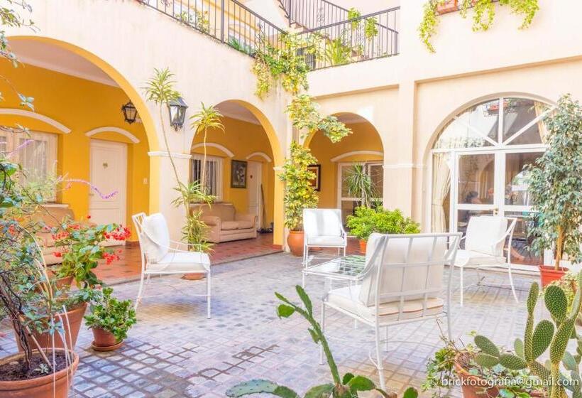 هتل Delvino Boutique