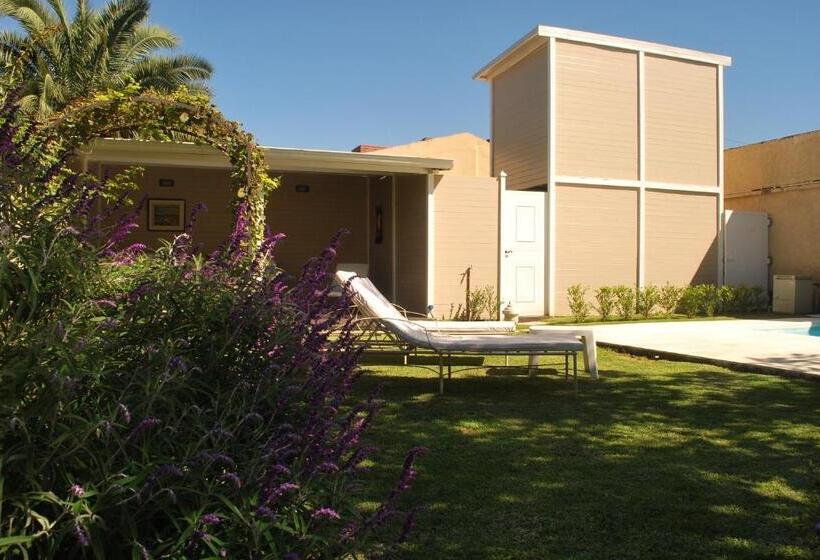 هتل Delvino Boutique