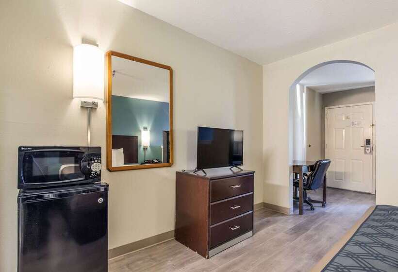 בית מלון כפרי Econo Lodge Inn & Suites I 65