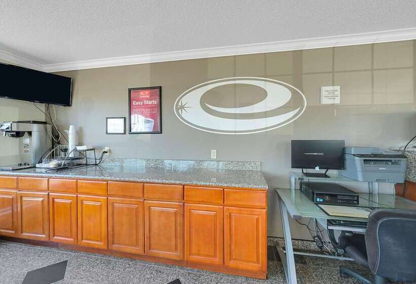 هتل Econo Lodge Woodland Near I 5