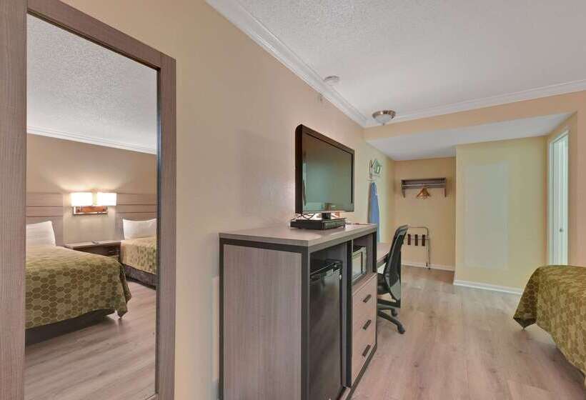 هتل Econo Lodge Woodland Near I 5