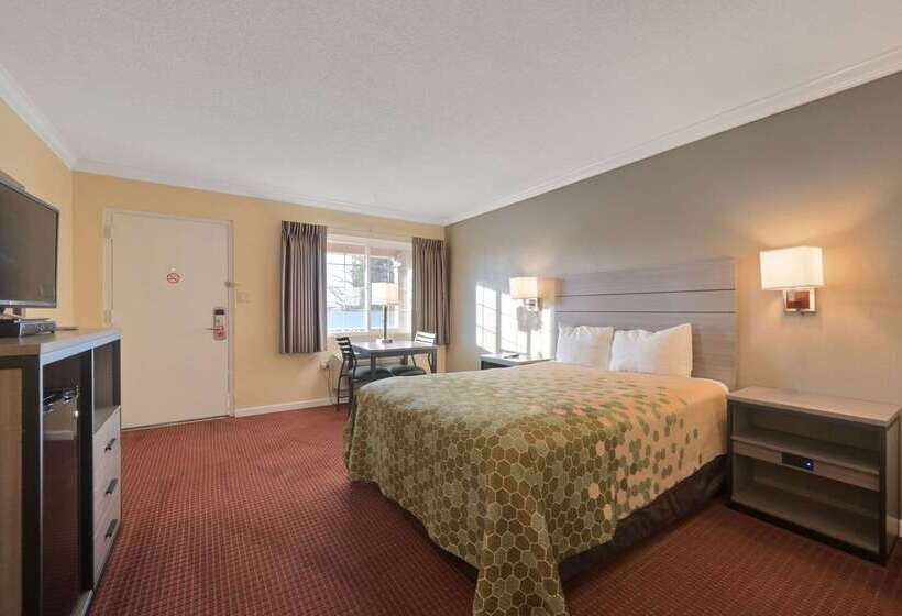 هتل Econo Lodge Woodland Near I 5