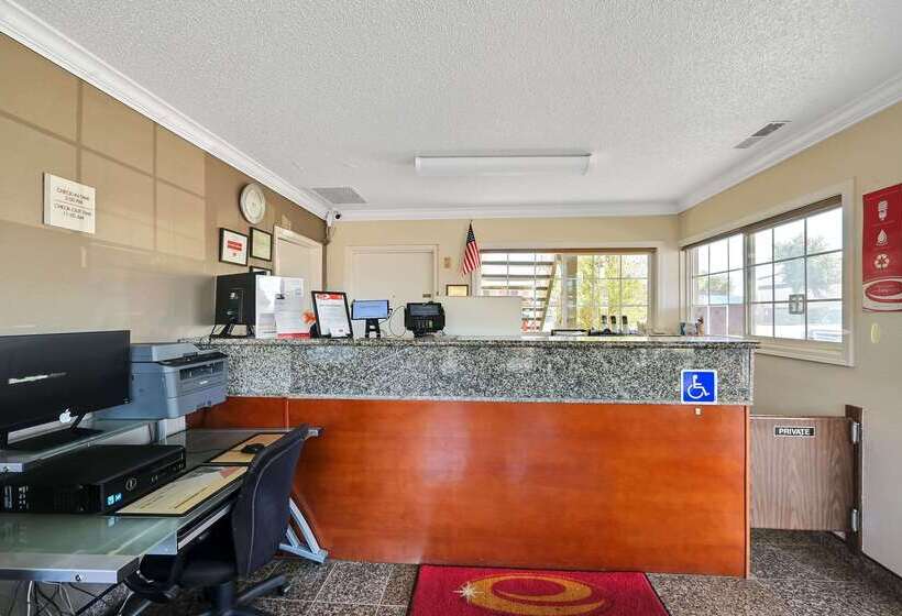هتل Econo Lodge Woodland Near I 5
