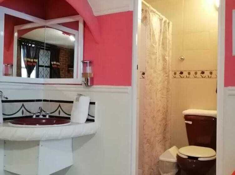 هتل El Refugio