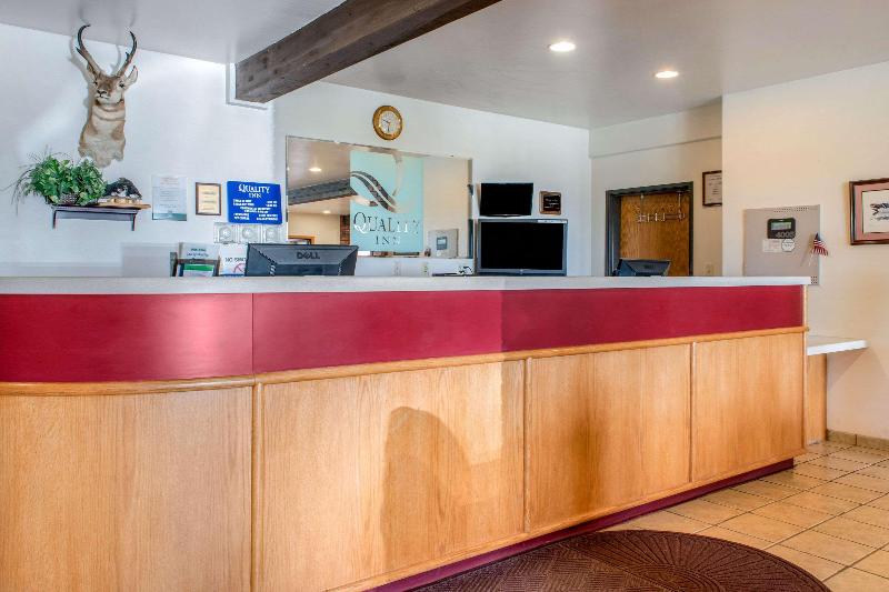 هتل Helena Inn Airport