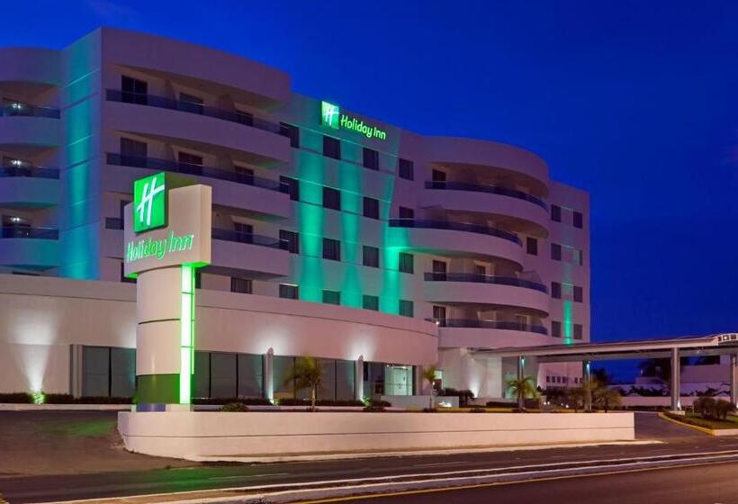 هتل Holiday Inn Campeche