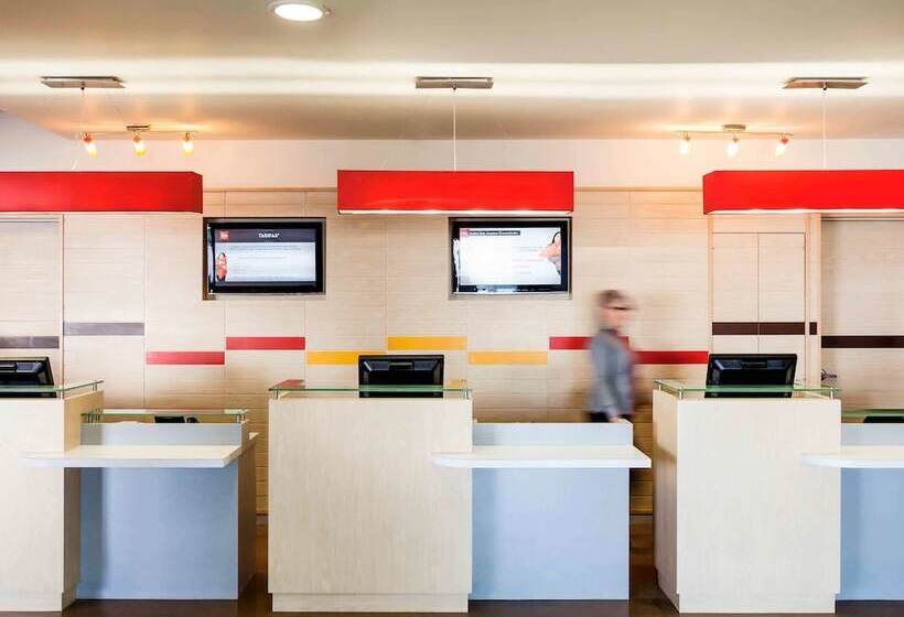 هتل Ibis Juarez Consulado