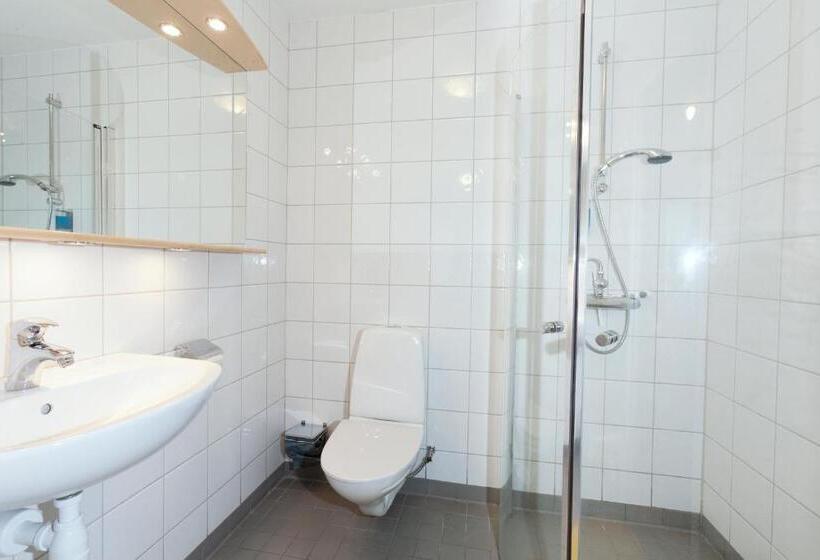 هتل L Kvarntorget