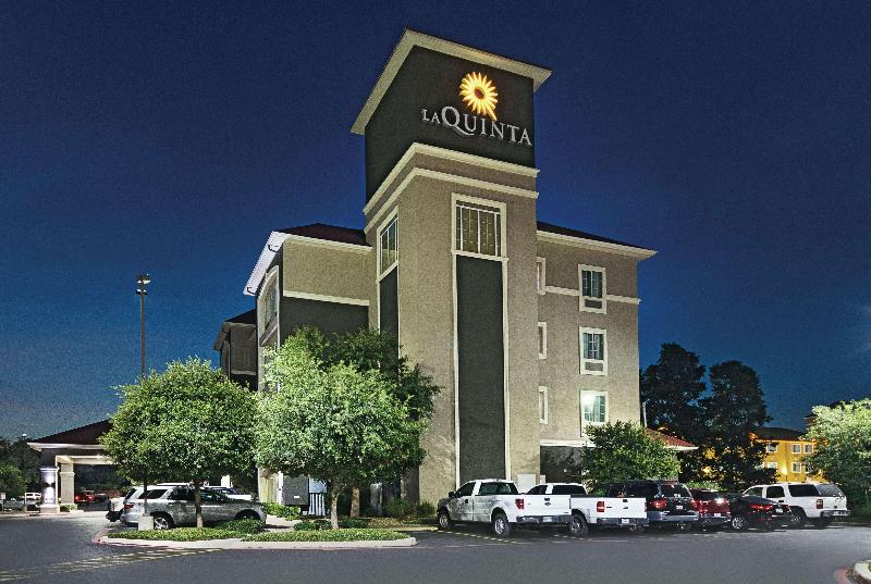 Отель La Quinta By Wyndham San Antonio Northwest