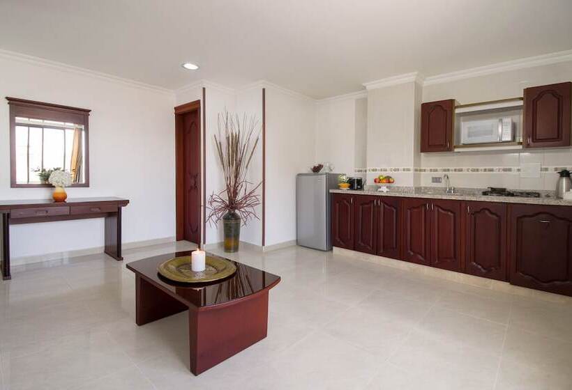 هتل Luxor Plaza Pereira