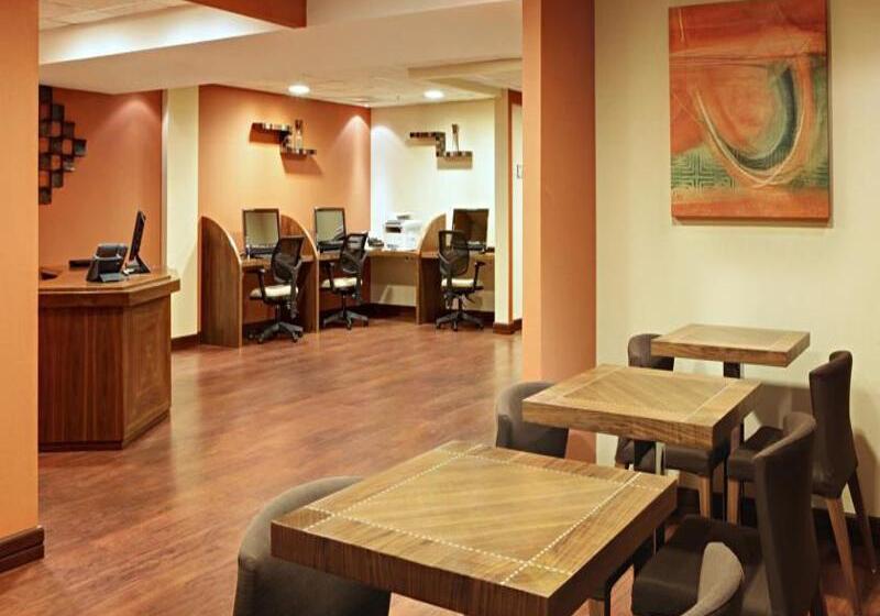 هتل Movenpick Makkah Hajar Tower