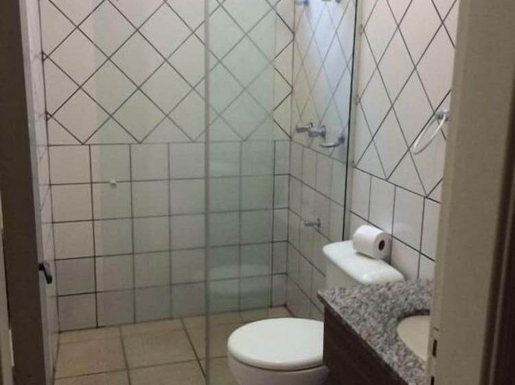 בית מלון כפרי Primar Plaza