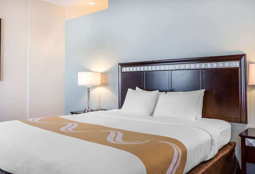 هتل Comfort Inn & Suites Irvine Spectrum