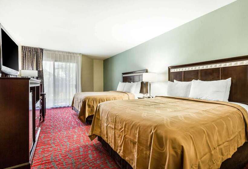 هتل Comfort Inn & Suites Irvine Spectrum