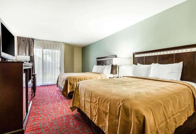 هتل Quality Inn & Suites Irvine Spectrum