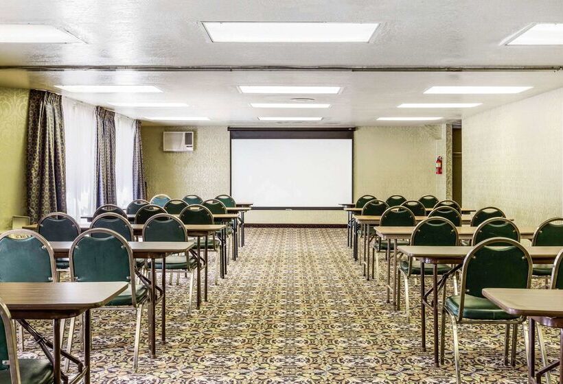 هتل Comfort Inn & Suites Irvine Spectrum