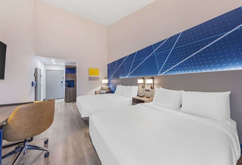 هتل Comfort Inn & Suites Irvine Spectrum