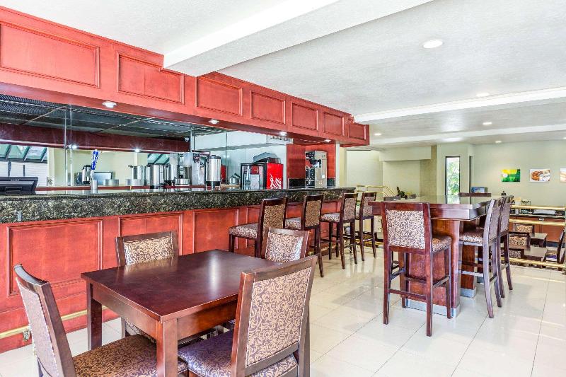 هتل Comfort Inn & Suites Irvine Spectrum