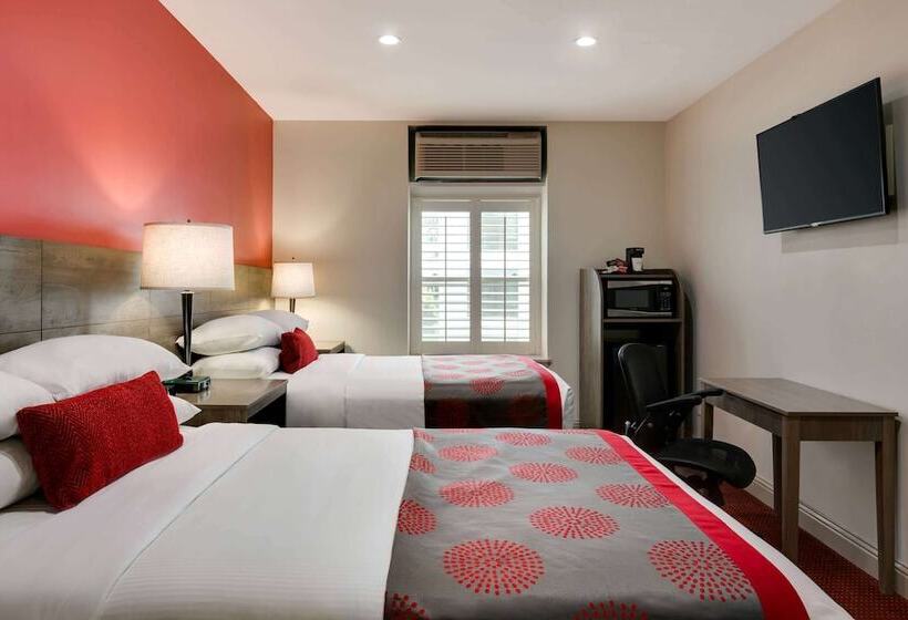 فندق Ramada By Wyndham Oakland Downtown City Center