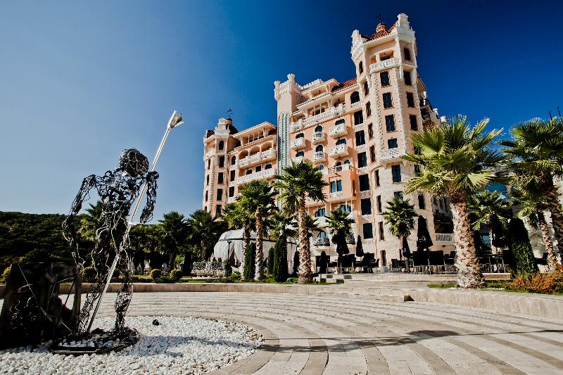 فندق Royal Castle Design & Spa