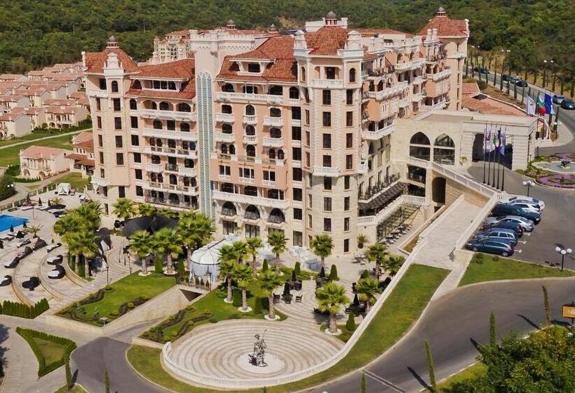 فندق Royal Castle Design & Spa