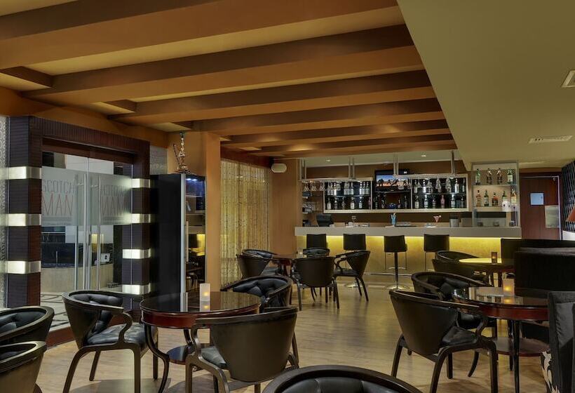 Отель Royalton Hyderabad Abids