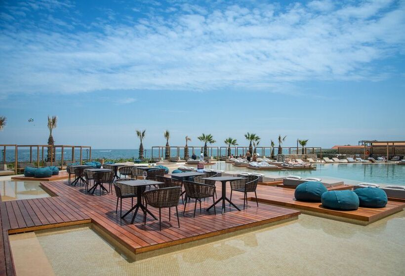 هتل Senseana Sea Side Resort & Aquadventure
