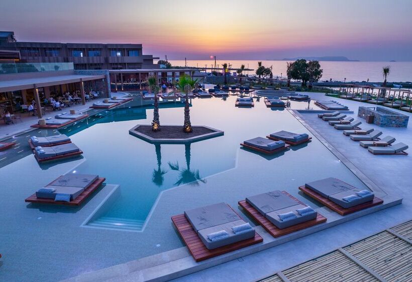 هتل Senseana Sea Side Resort & Aquadventure