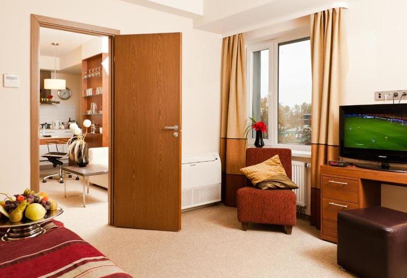 בית מלון כפרי Staybridge Suites St. Petersburg