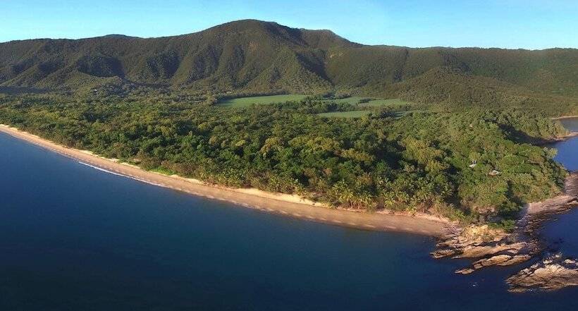 هتل Thala Beach Nature Reserve